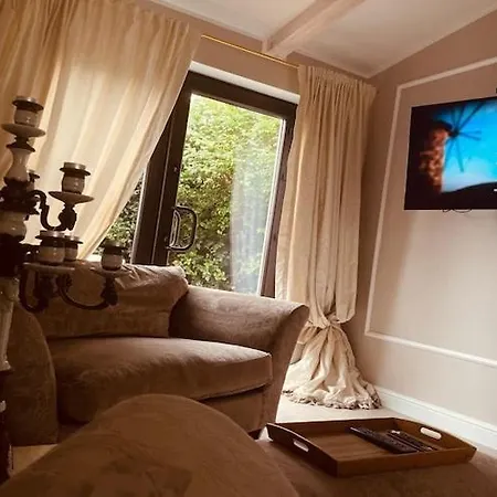 Dom wakacyjny Comfortable With Sauna And Whirlpool *