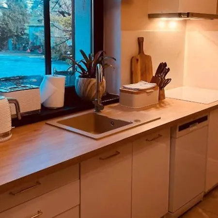 Comfortable With Sauna And Whirlpool *